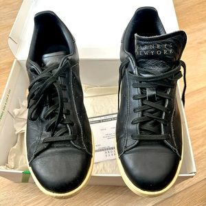 Gently used Barney’s New York Stan Smith Adidas size 9.5